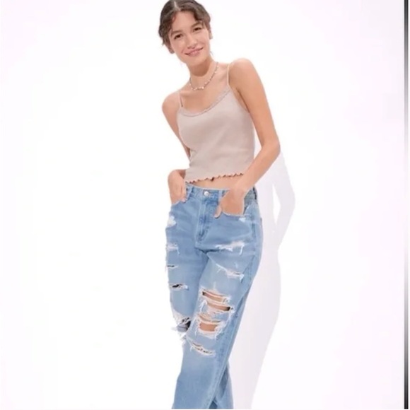 American Eagle Lace Trimmed Cami - Picture 3 of 4